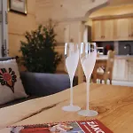 Bialy Puch Chalet *